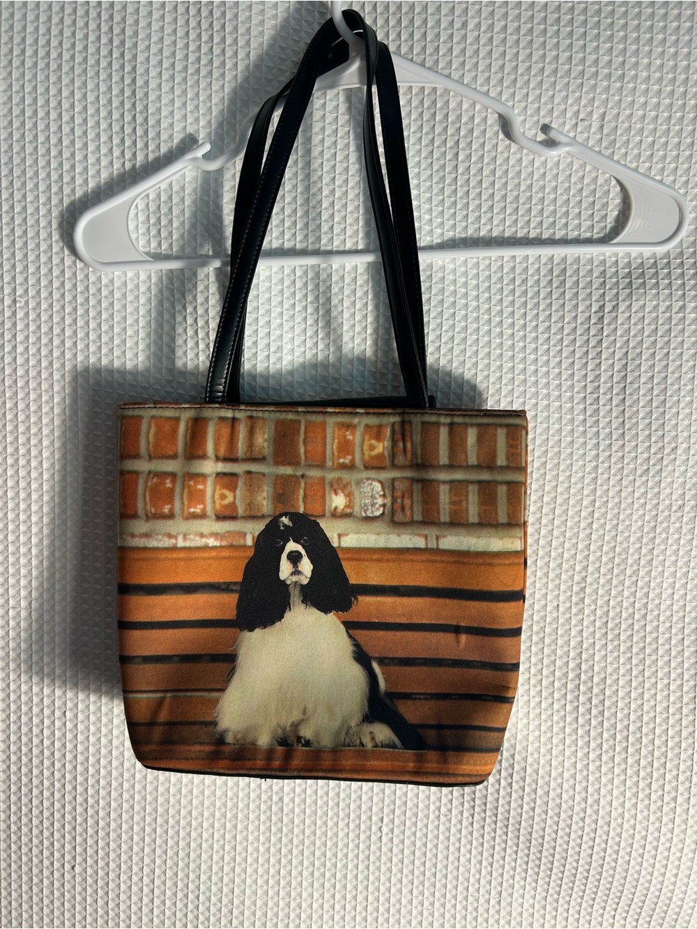 Spaniel Dog back /White Snap Button Tote Purse Inner Zip Pocket